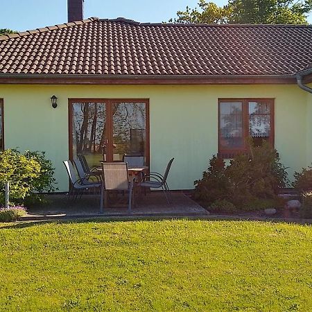 Ferienhaus Bei Familie Gau In Schaprode Exterior foto